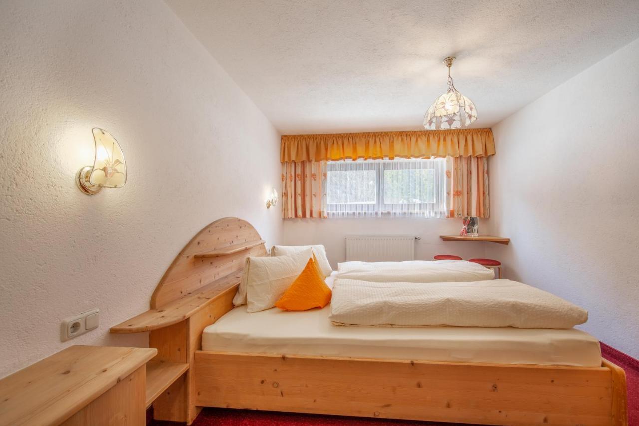 Haus Benjamin Apartment Solden Luaran gambar
