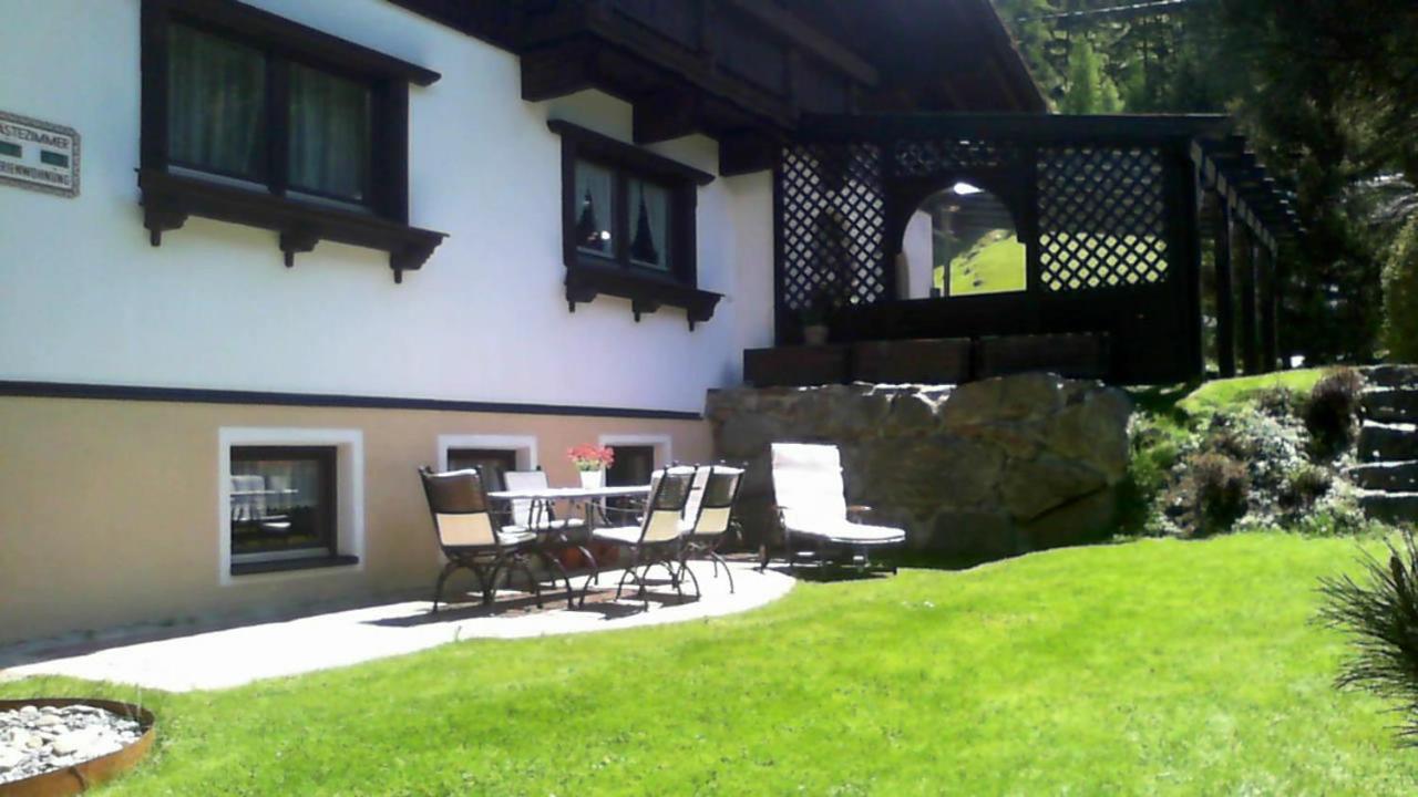 Haus Benjamin Apartment Solden Luaran gambar